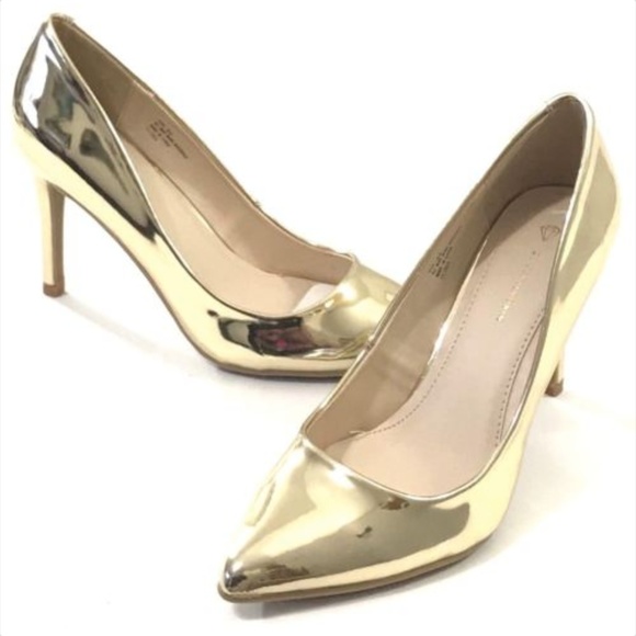 FARYLROBIN Shoes - FARYLROBIN Stiletto Heels Gold Closed Toe NEW 6.5
